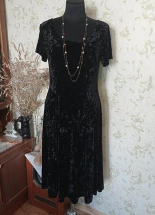 Платье бархатное uk16