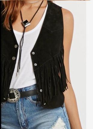 Замшевый желет с бахромой forever 21