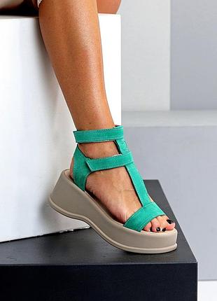 Трендовые босоножки зеленые. ментол, девчачье на высокой бежевой платформе, двойная липучка2 фото