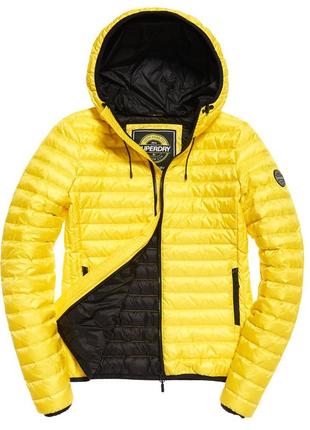 Лёгкая куртка пуховик с капюшоном superdry