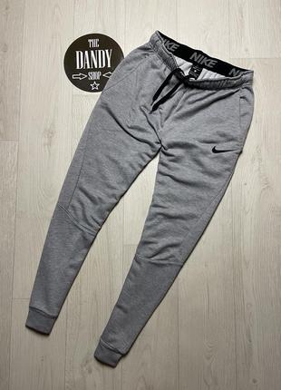 Чоловічі спортивні штани nike monarch dri-fit, розмір s-m