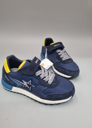 Шкіряні кросівки geox alben 29, 30, 38, 39
