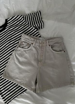 Джинсовые шорты zara в трендовом цвете