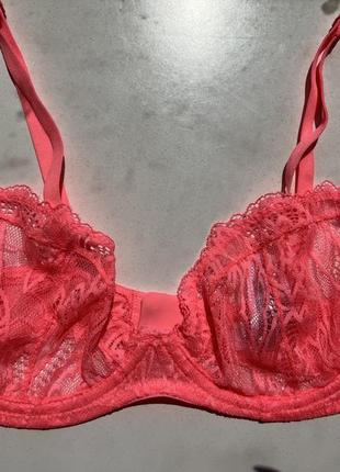 Бюстгальтер фірми primark