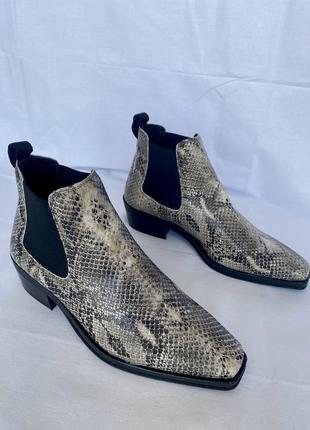 Изящные ботильоны clarks с эффектом змеи из натуральной кожи alcina top grey snake