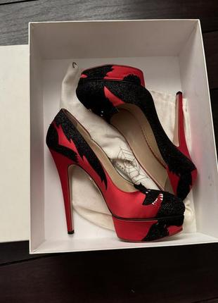 Туфлі charlotte olympia