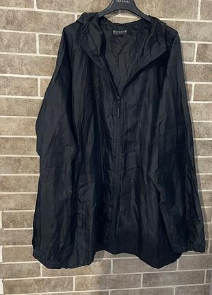 Вітровка оверсайз, з капюшоном