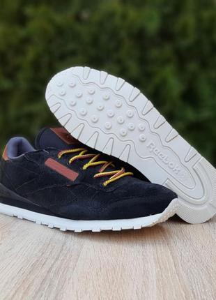 Reebok classic чорні на білій підошві