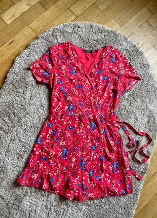 Красивый ромпер на запах bershka