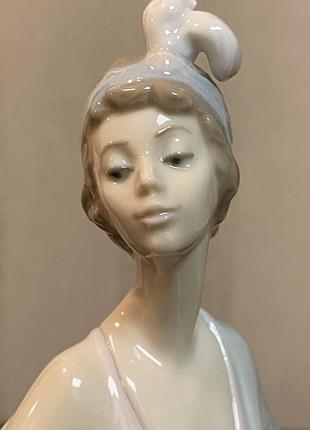 Фарфорова статуетка lladro «вишуканість».