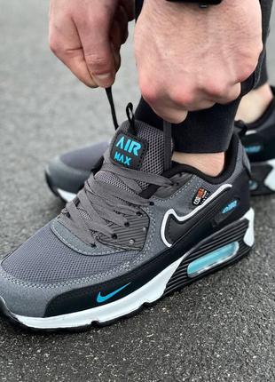 Чоловічі сірі кросівки nike найк3 фото