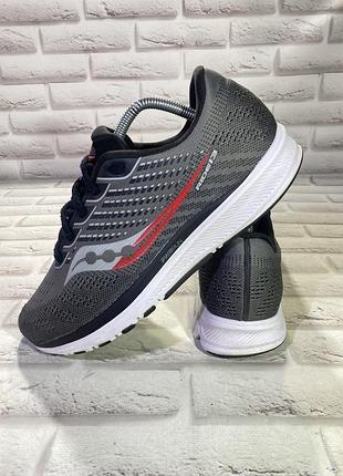 Кросівки saucony