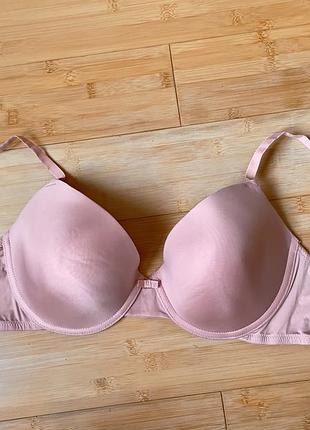 Гладкий пудровый бюстик