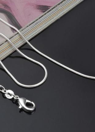 Нежная женская цепочка из серебра 925 пробы плетение снейк 45 см. толщина 1,5 мм.4 фото