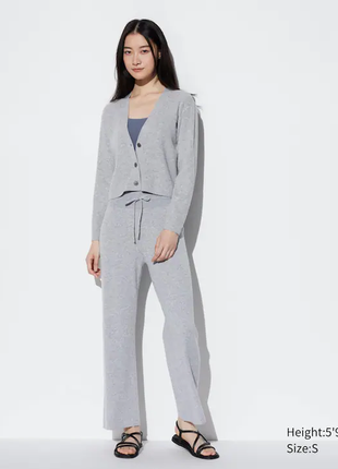 Трикотажные брюки в рубчик uniqlo