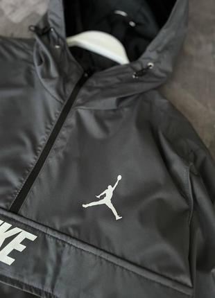 Чоловічий анорак nike на весну у сірому кольорі premium якості, стильний та зручний анорак на кожен день4 фото