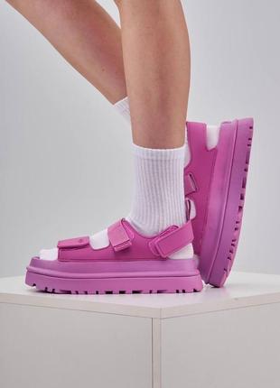 Женские босоножки ugg fuchsia