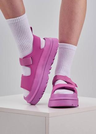 Женские босоножки ugg fuchsia