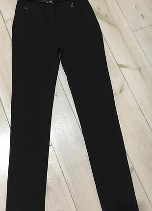 Жіночі брюки