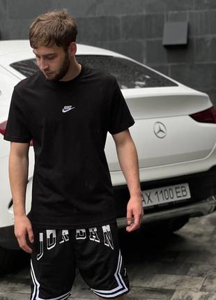 Футболка nike swoosh