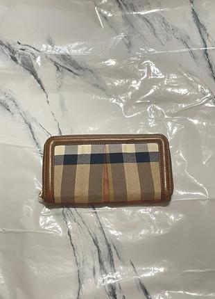 BURBERRY KIDS T-SHIRT JOEL Z NADRUKIEM