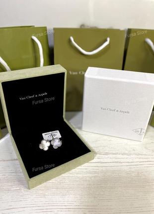 Сережки в стилі van cleef