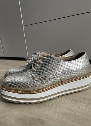 Жіночі блискучі оксфорди san marina