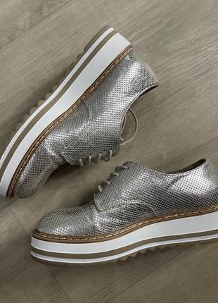 Жіночі блискучі оксфорди san marina