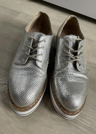 Жіночі блискучі оксфорди san marina