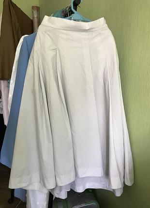 Спідниця cos з коттону світло-сіра широка