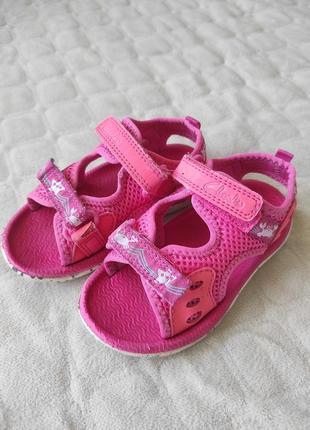 Босоножки текстильные