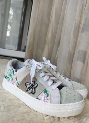 Женские кеды