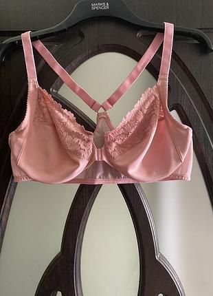 Бюстгальтер, в ніжно рожевому, кольорі, з спереду на заставці, від дорогого бренду: delimira👌