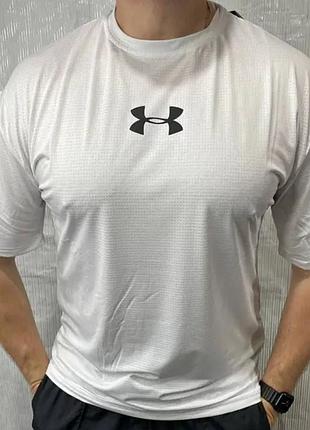Чоловіча спортивна футболка under armour