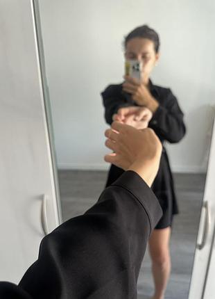 Чорне плаття