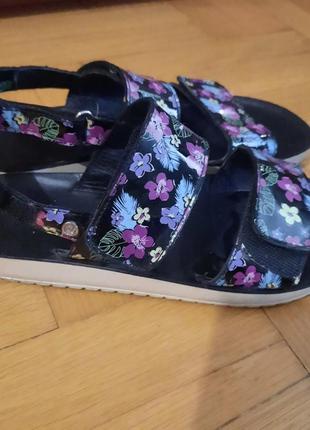 Сандалі naturino