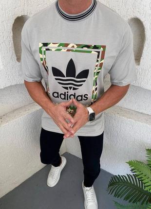 Шикарная брендовая футболка "adidas"