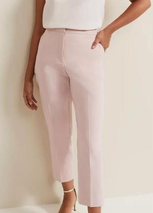 Зауженные брюки с карманами. marks spencer