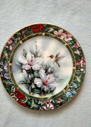 Колекційна тарілка лени лю