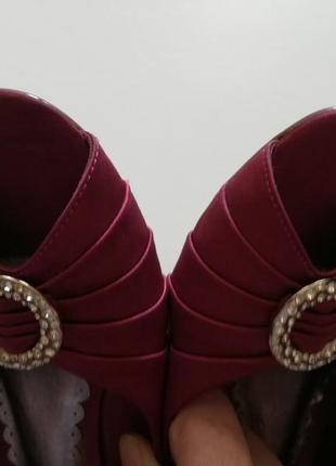 Красивейшие женские туфли clarks7 фото