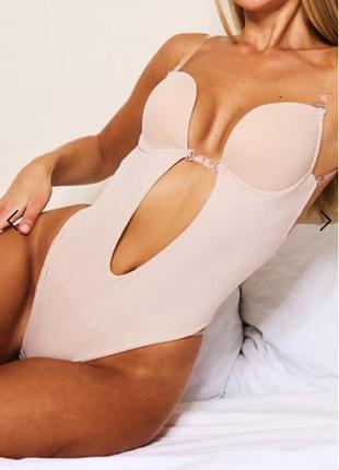 Гладкий нюдовый корректирующий боди бодик комбидресс утяжка тонг prettylittlething нюанс!