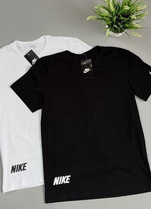 Чоловіча футболка з логотипом nike