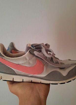 Кроссовки женские nike