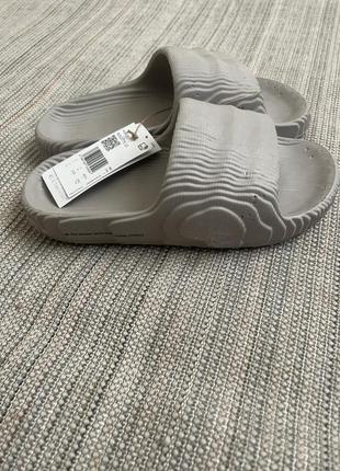 Шлепанцы адидас оригинал