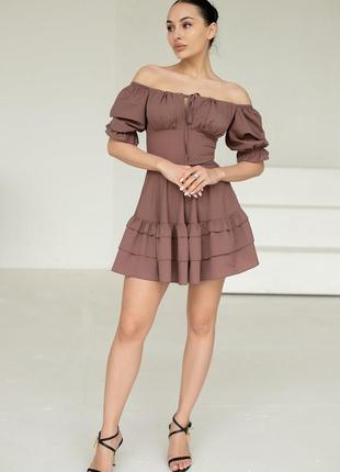 Короткое платье с рюшами мини платье с воланами короткое платье с открытой спинкой6 фото