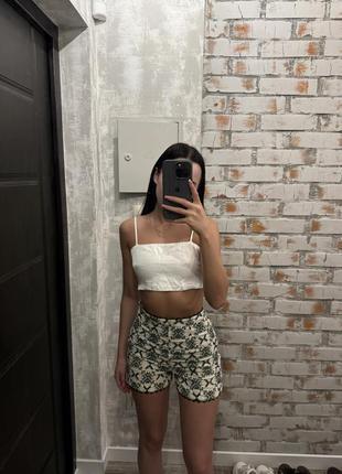 Шорти zara  32 розмір