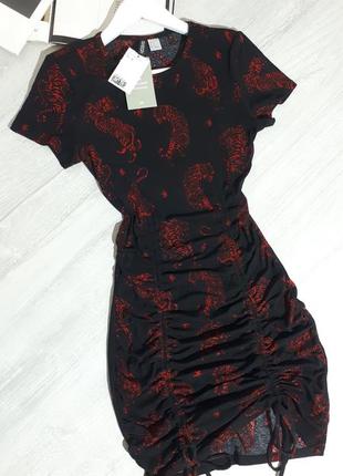 Черное платье с принтом тигров h&m/платье с завязками. принт тигры