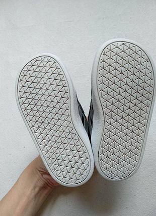 Кроссовки adidas 4