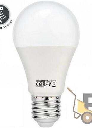 Світлодіодна лампа force-10 6400k e27 з датчиком руху 001 067 0010