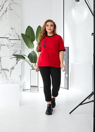 Костюм женский черные брюки и красная футболка трикотажный